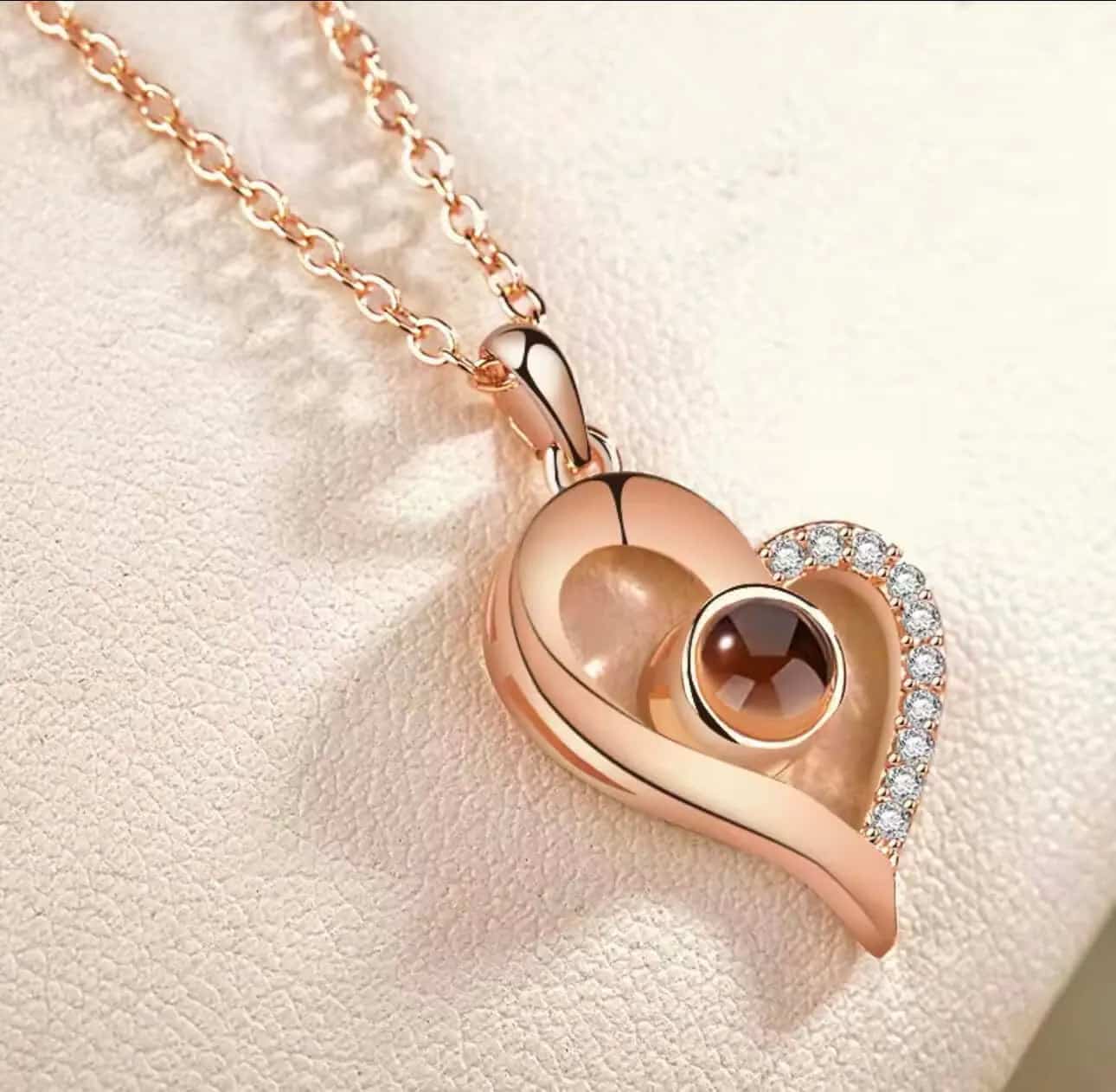 Heart Glow Necklace